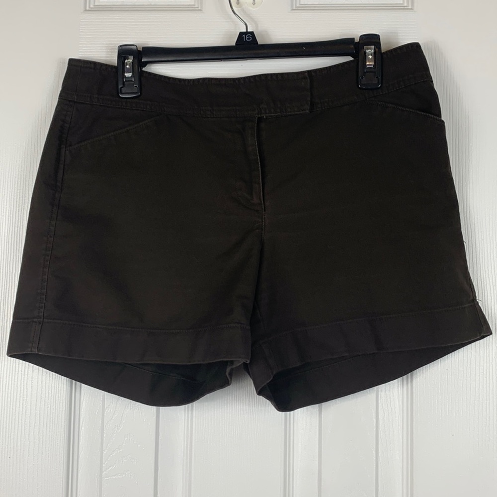 Ann Taylor brown shorts size 8. 98% cotton, 2% spandex.